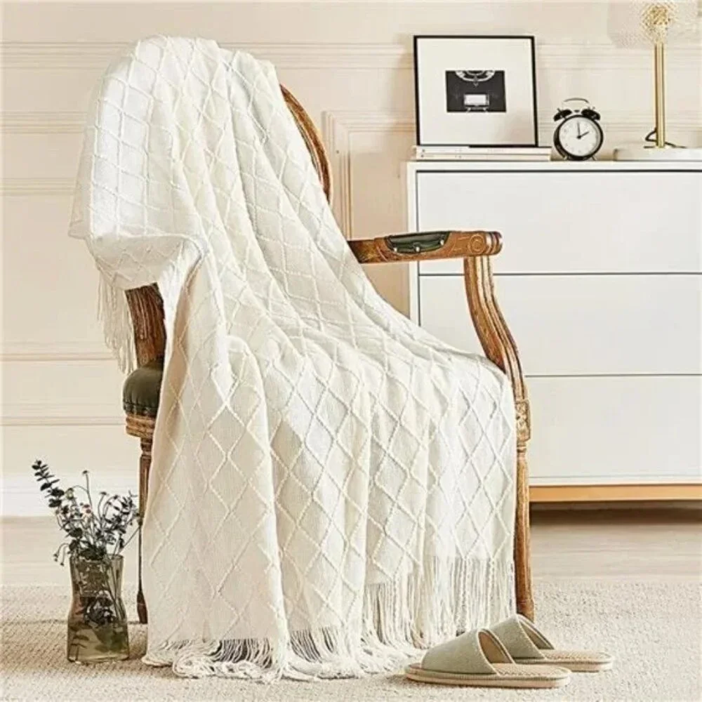 Knitted Throw Blankets for Couch and Bed, Soft Cozy Knit Blanket with Tassel